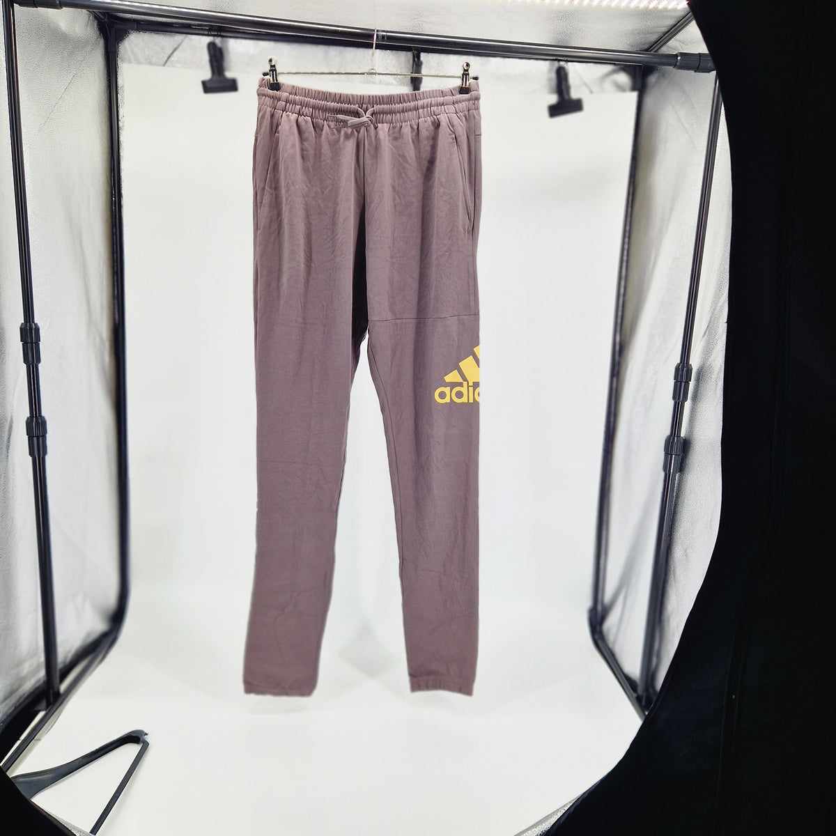 Adidas ESS LGO T P SJ Pants Trainingshose