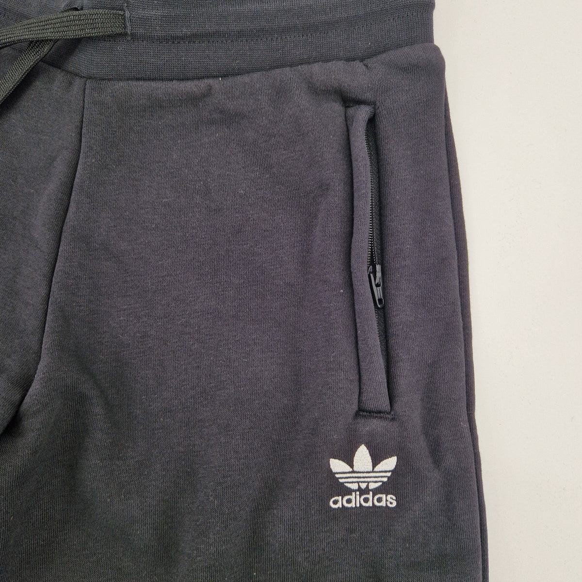 Adidas SHORTS kurze Hose Shorts