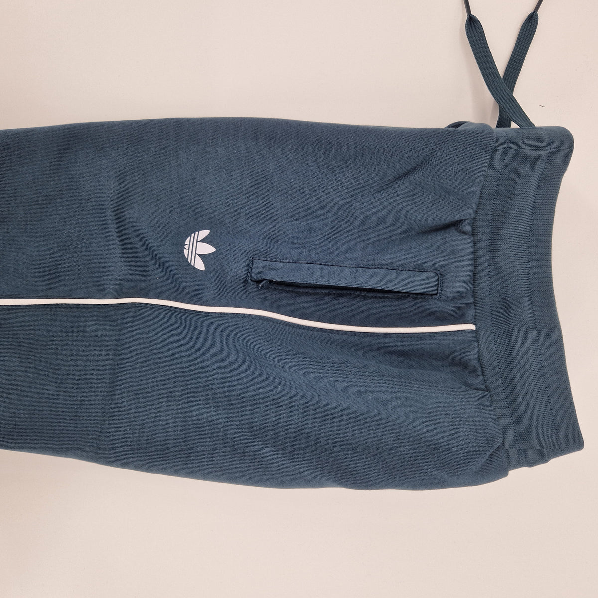 Adidas SHORTS kurze Hose Shorts